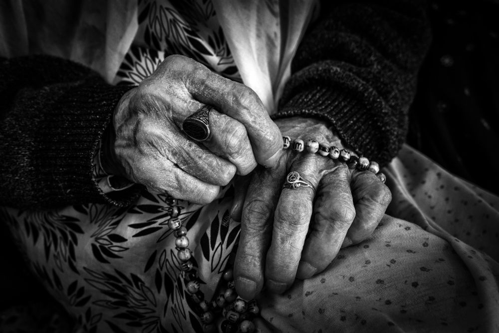 Hands von Mohammadreza Momeni