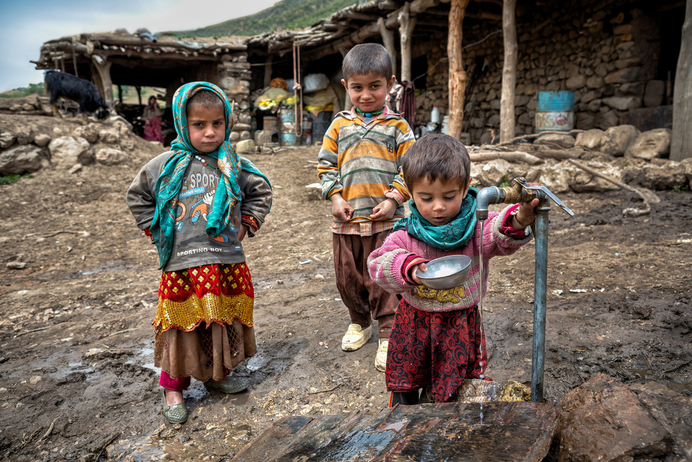 Drinking von Mohammadreza Momeni