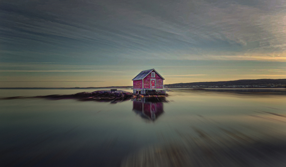 Little Red Cabin at Sunset von Molly Fu