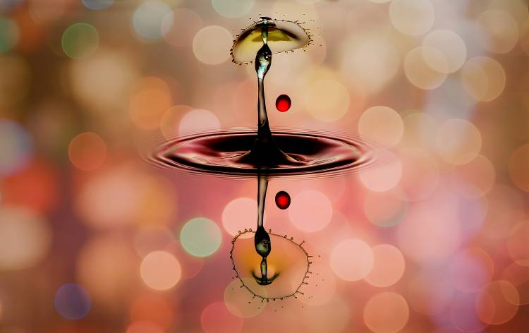 Glamor and red dot von Muhammad Berkati