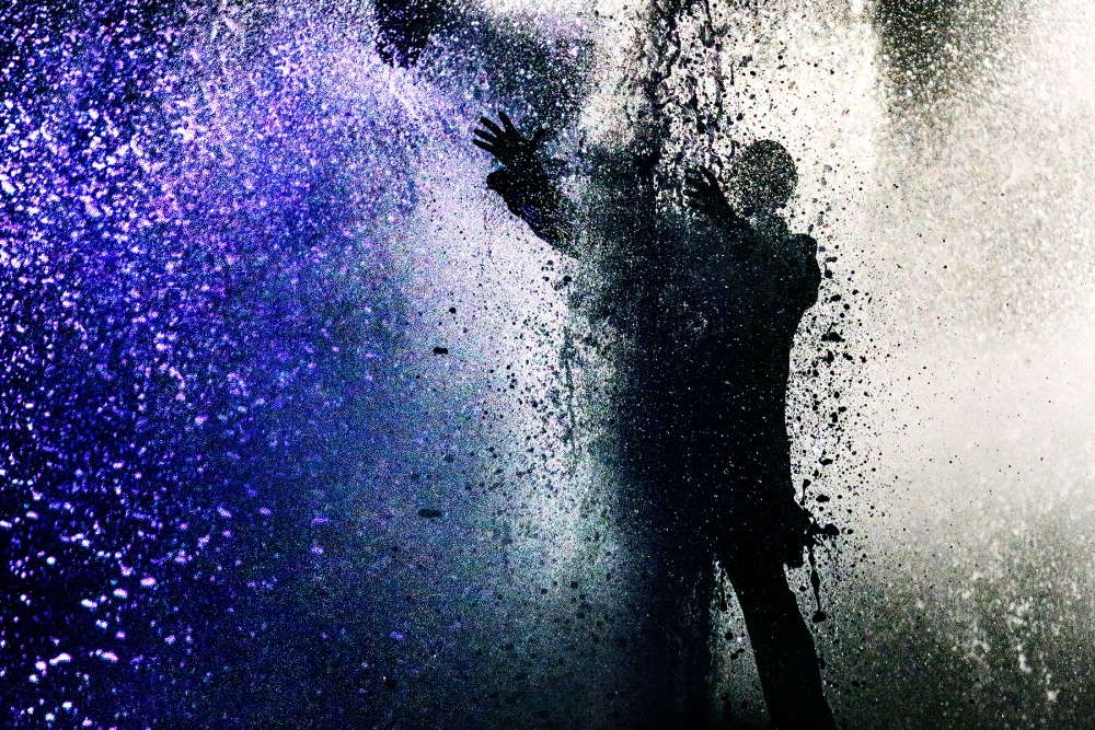 Shattered von Nadav Dov Boretzki