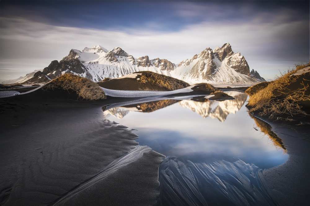 HOFN BEACH ... THE MIRROR von Nicola Molteni