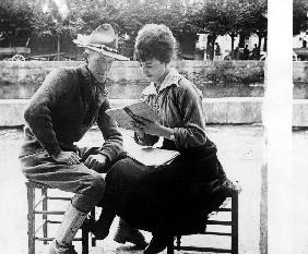 American soldier learning French with a French woman