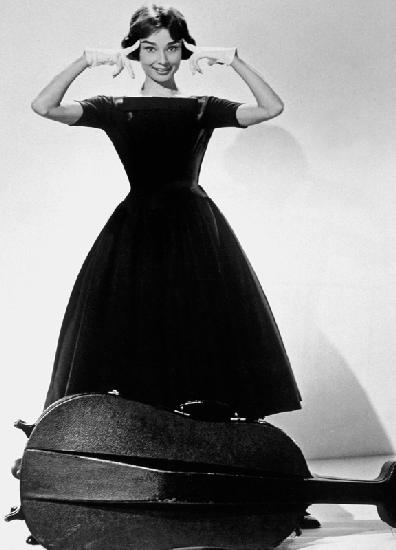 Ariane Love in the Afternoon de BillyWilder avec Audrey Hepburn Givenchy