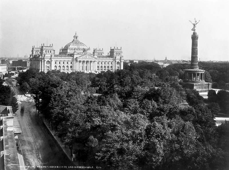 Berlin,Tiergarten mit Siegessaeule/Levy von 