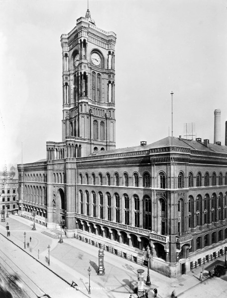 Berlin,Ansicht des Roten Rathauses/Levy von 