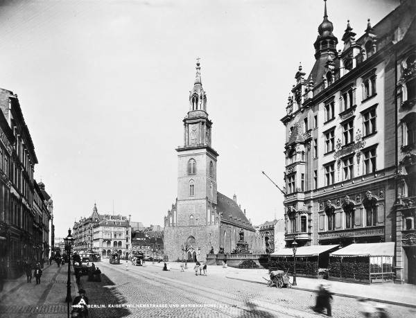 Berlin,Marienkirche,Luther-Denkmal/Levy von 