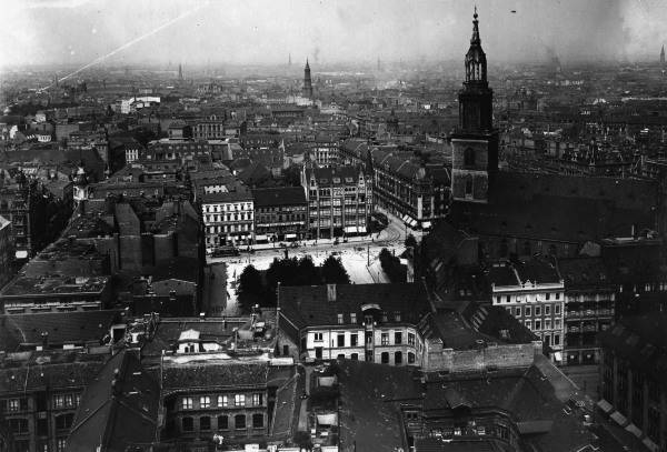 Berlin,vom Rathausturm auf Marienkirche von 