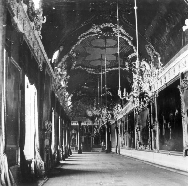 Berl.Stadtschloß,Bildergalerie/Foto Levy von 