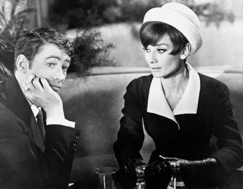 Diamants sur canape Breakfast at Tiffany's de Blake Edwards avec George Peppar et Audrey Hepburn Giv von 