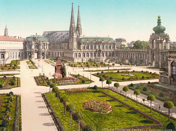 Dresden, Zwinger nach SO von 