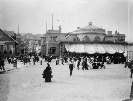 Helgoland,Kurhaus und Kaiserstrasse/Foto von 