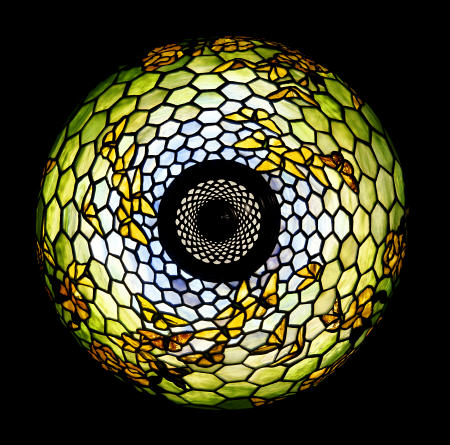 Overhead Detail Of A ''Butterfly'' Leaded Glass And Bronze Table Lamp von 