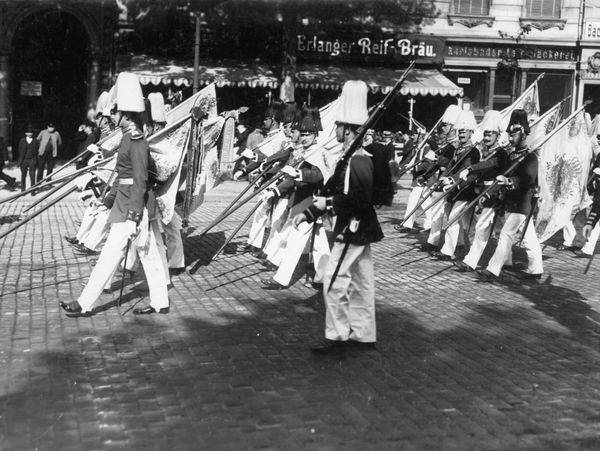 Rueckkehr der Fahnenkompagnie/Haeckel von 