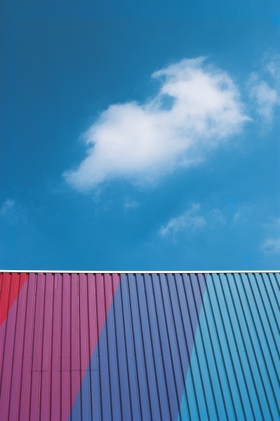 Unusual multi-coloured roof (photo)  von 