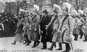 Wilhelm II. mit s.Soehnen/Haeckel 1907