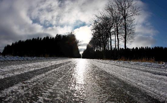 Eis und Schnee in der Eifel von Oliver Berg