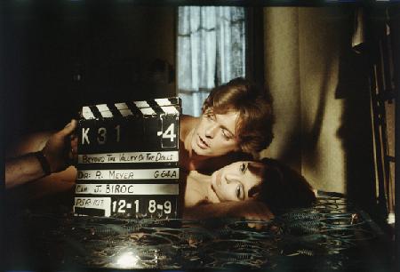 Michael Blodgett and Dolly Read on set in Beyond the Valley of the Dolls