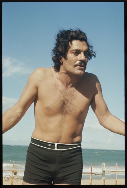 Omar Sharif on the beach von Orlando Suero