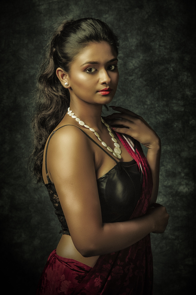 DARK BEAUTY von PARTHA BHATTACHARYYA