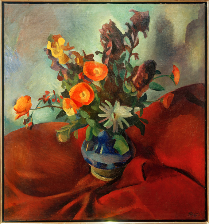 Bouquet of flowers on red cloth von Paul Thesing