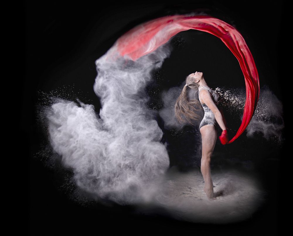 Pulvernebel von Pauline Pentony MA