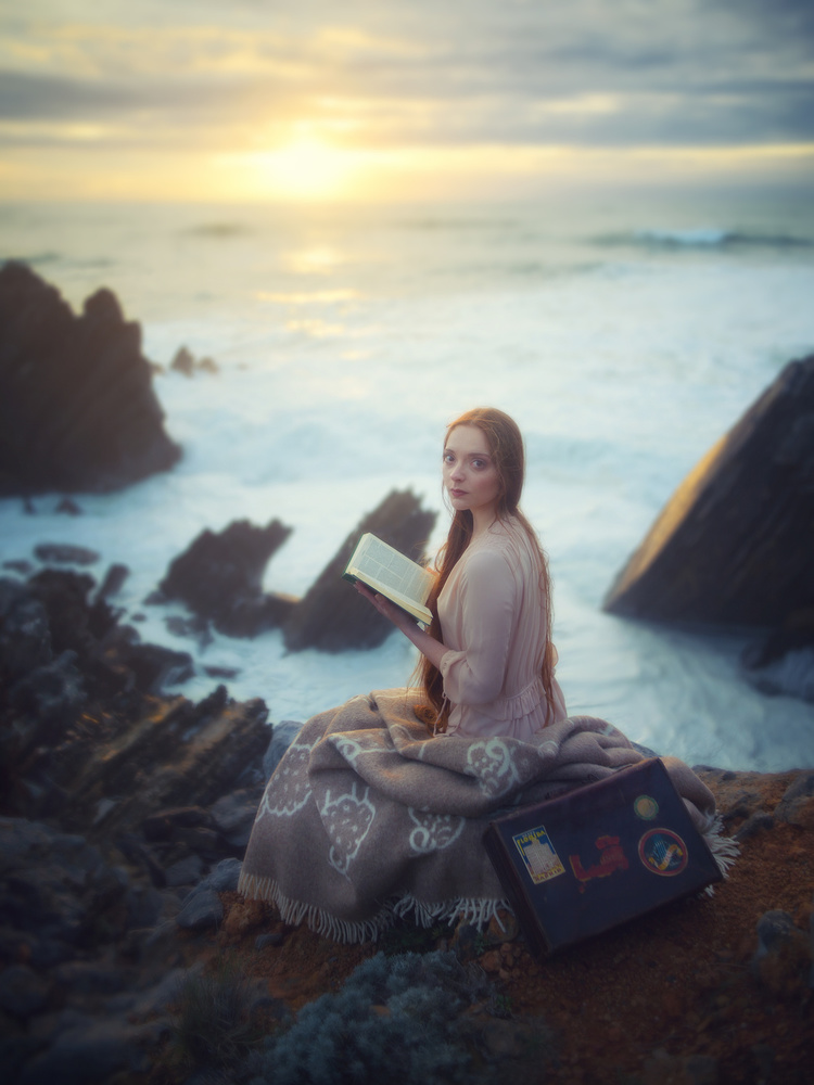 To travel is to be born and to die at any moment.. von Paulo Dias