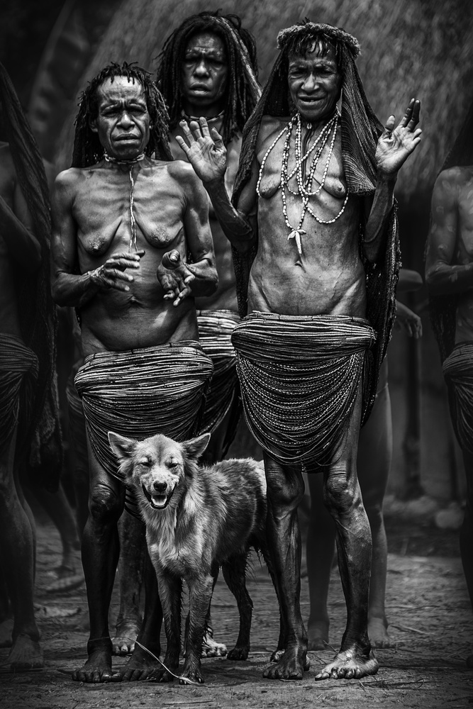 without men - without fingers von Pavol Stranak