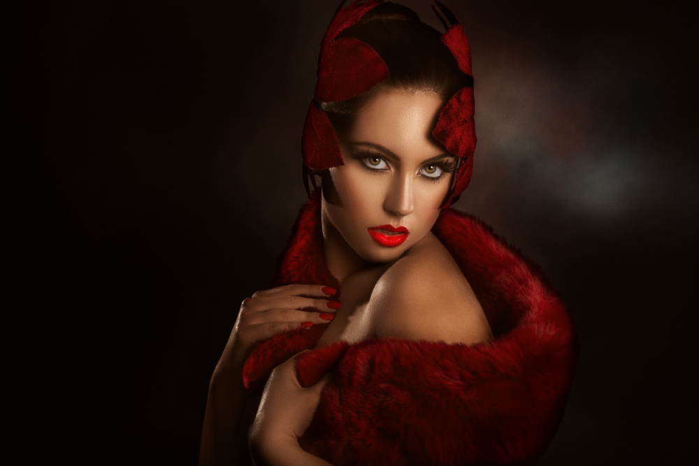 The Diva in red 2 von Peppe Tambè