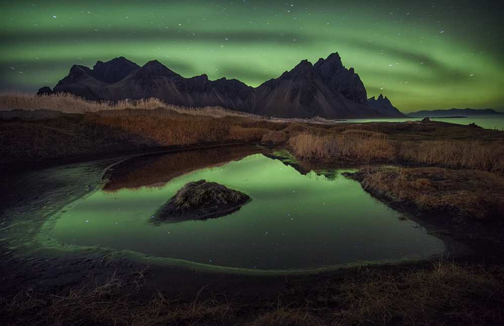 Mirror in the sand von Peter Svoboda