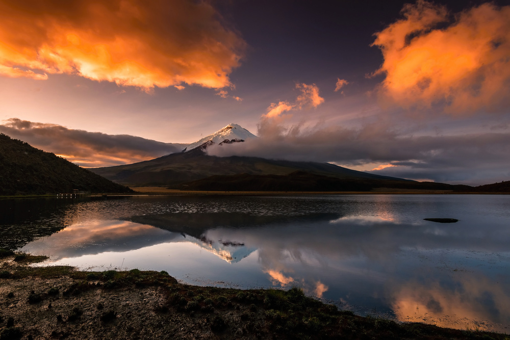 The vulcano Cotopaxi with snowy peak in the morning light von Petr Simon