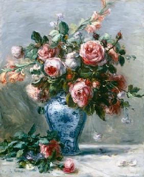 Vase mit Rosen