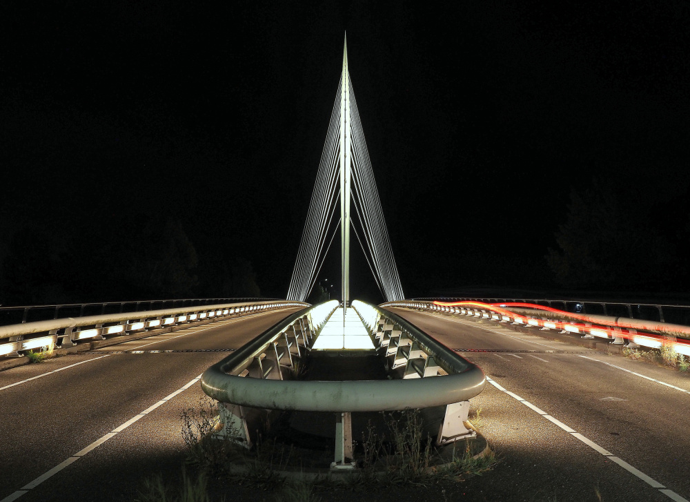 De Harp  In Hoofddorp , werk van Calatrava von Piet Agterhof