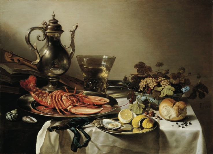 Tafel mit Hummer, Silberkanne, großem Berkemeyer, Früchteschale, Violine und Büchern von Pieter Claesz