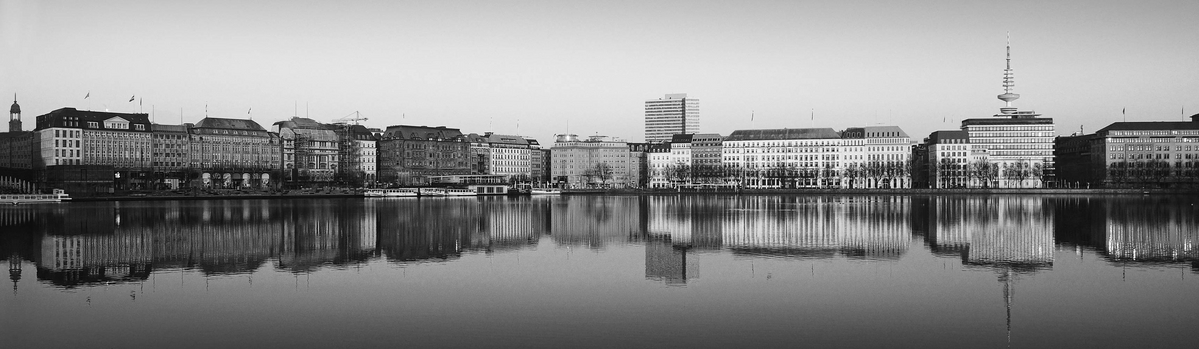 Binnenalster Skyline von Regina Porip