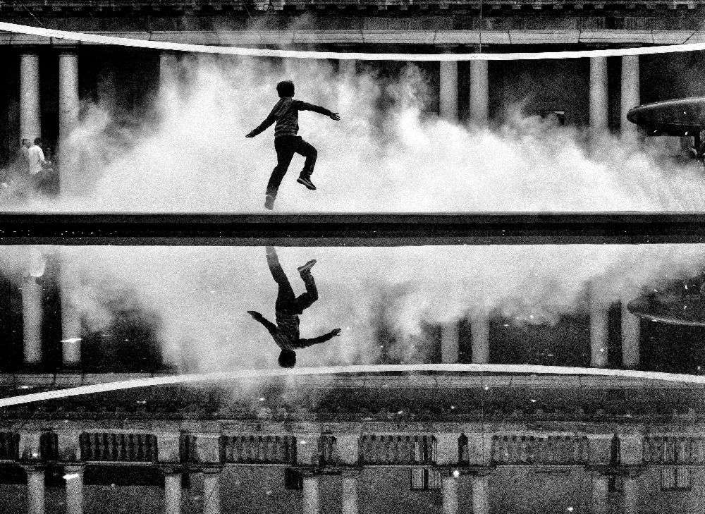 Fliegen durch die Wolken (Teil 2) von Pristine Clothes