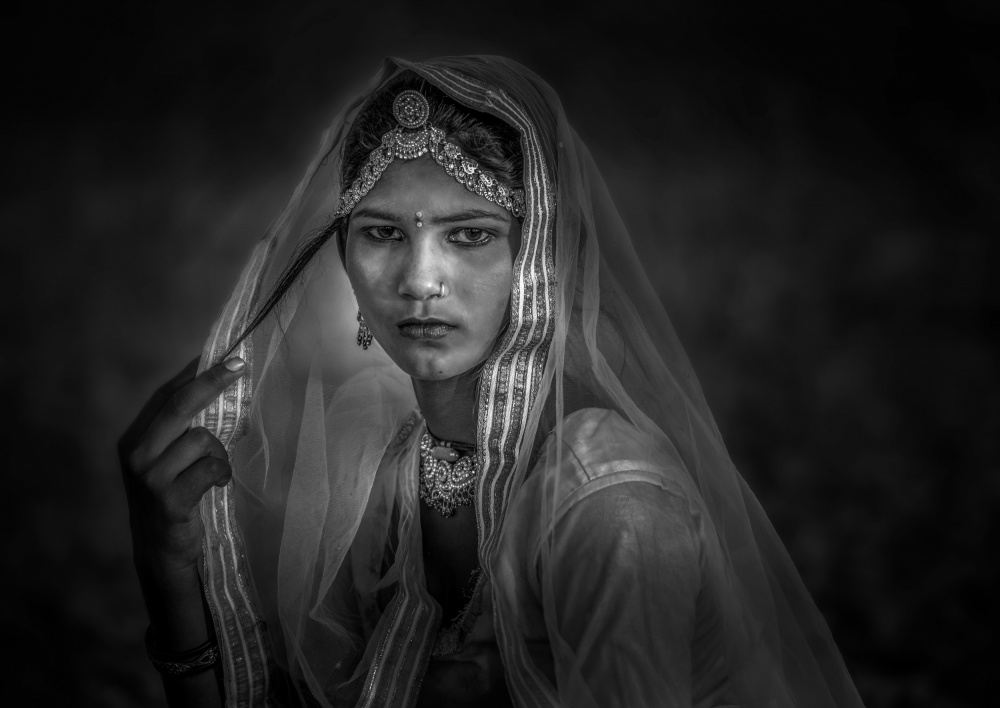 Village lady von Rana Jabeen