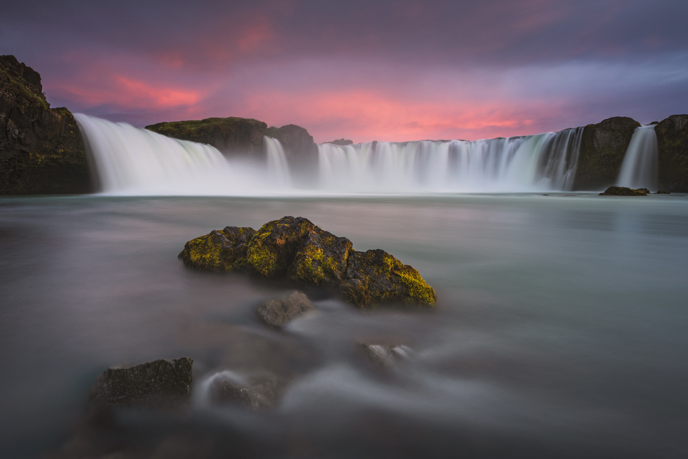 [ ... Goðafoss ] von Raymond Hoffmann