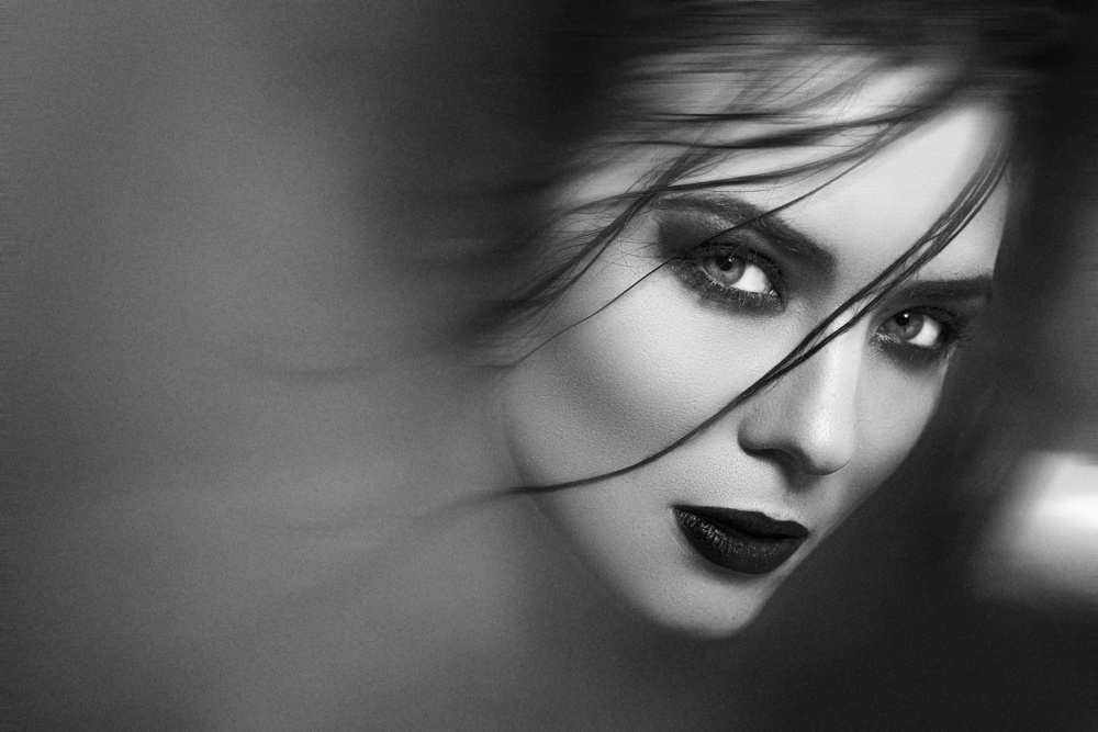 Watching You deep von Riyan Aderia