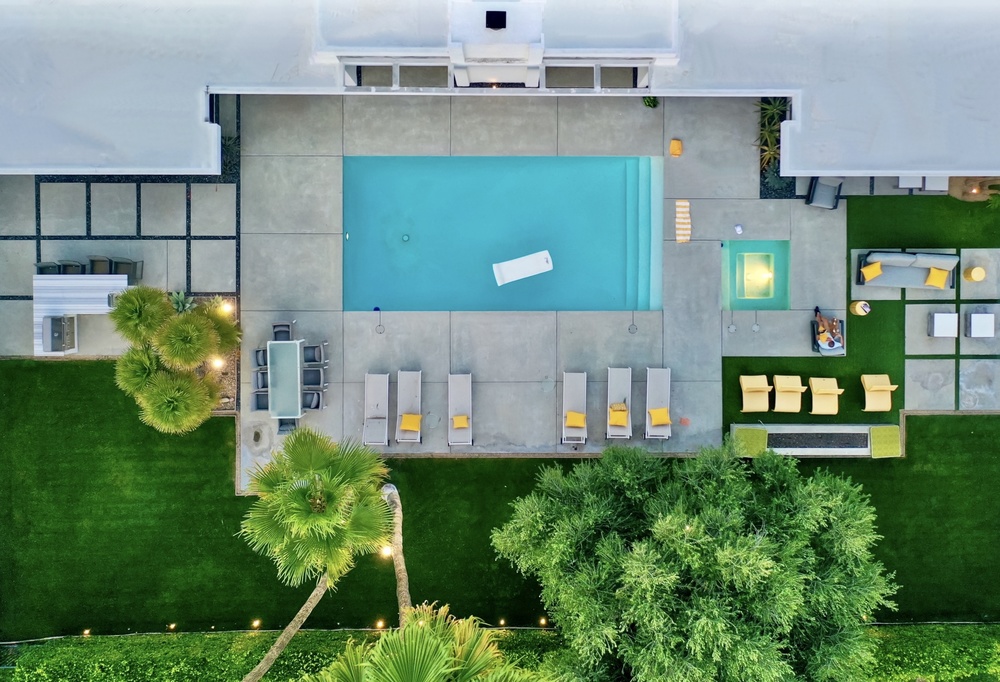 Shelter in Place - The Lucky Ones von Rob Darby