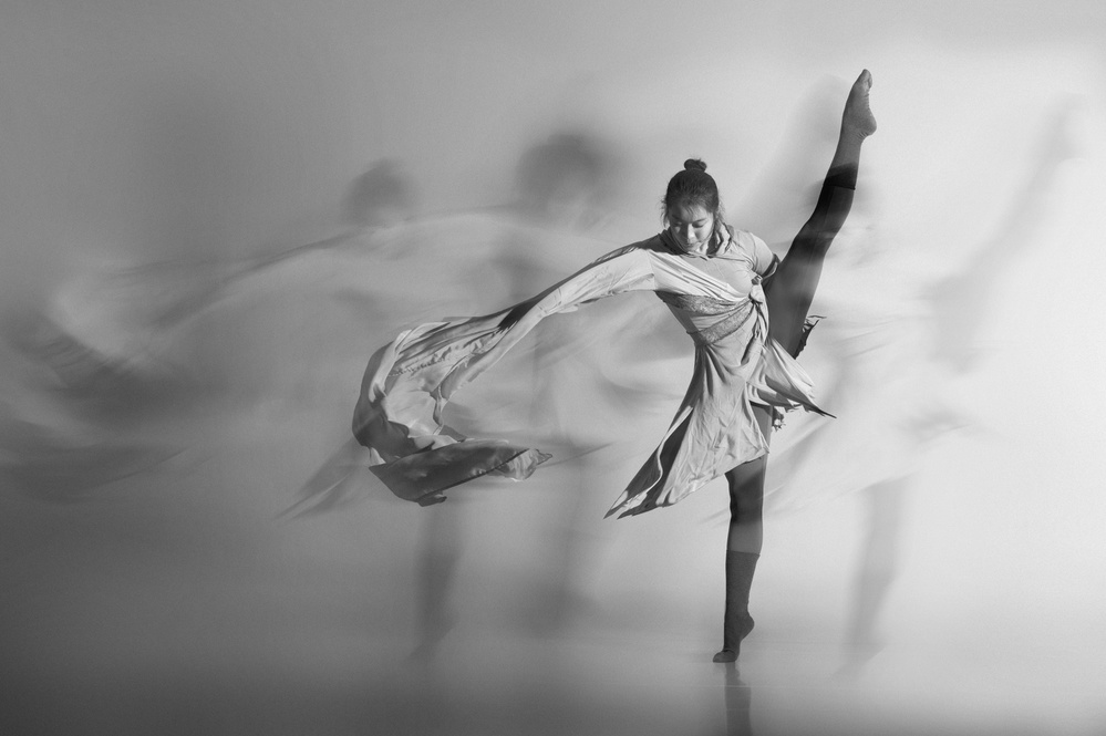 Water Sleeve-4 von Rob Li