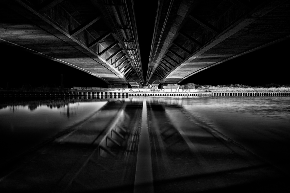 Floating Reflection von Roland Weber