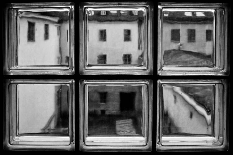 rear window von Roswitha Schleicher-Schwarz
