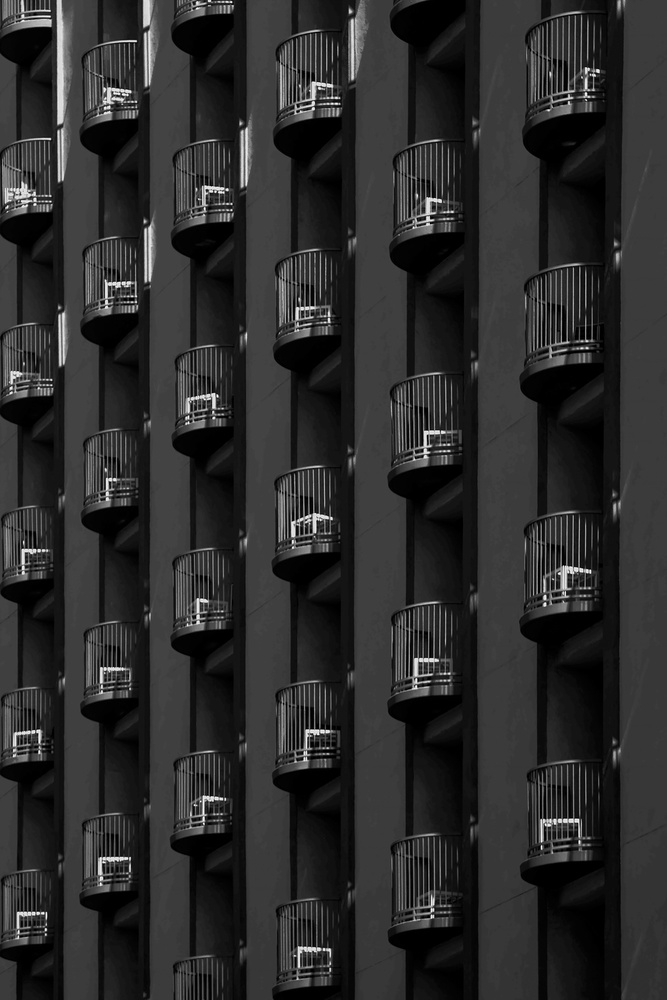 Balconies on Pico Boulevard von Roxana Labagnara