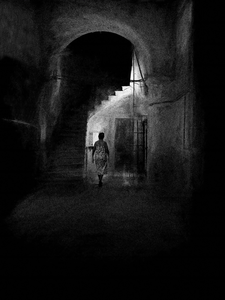 Entrance von Roxana Labagnara