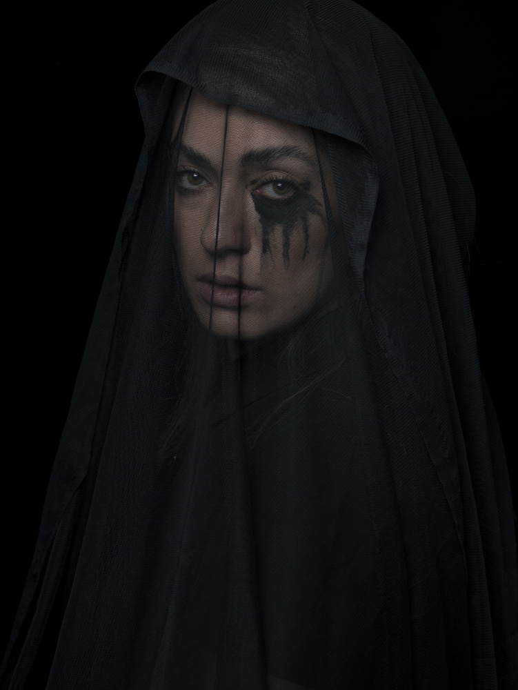 Pain von Roya nour mohahammadi