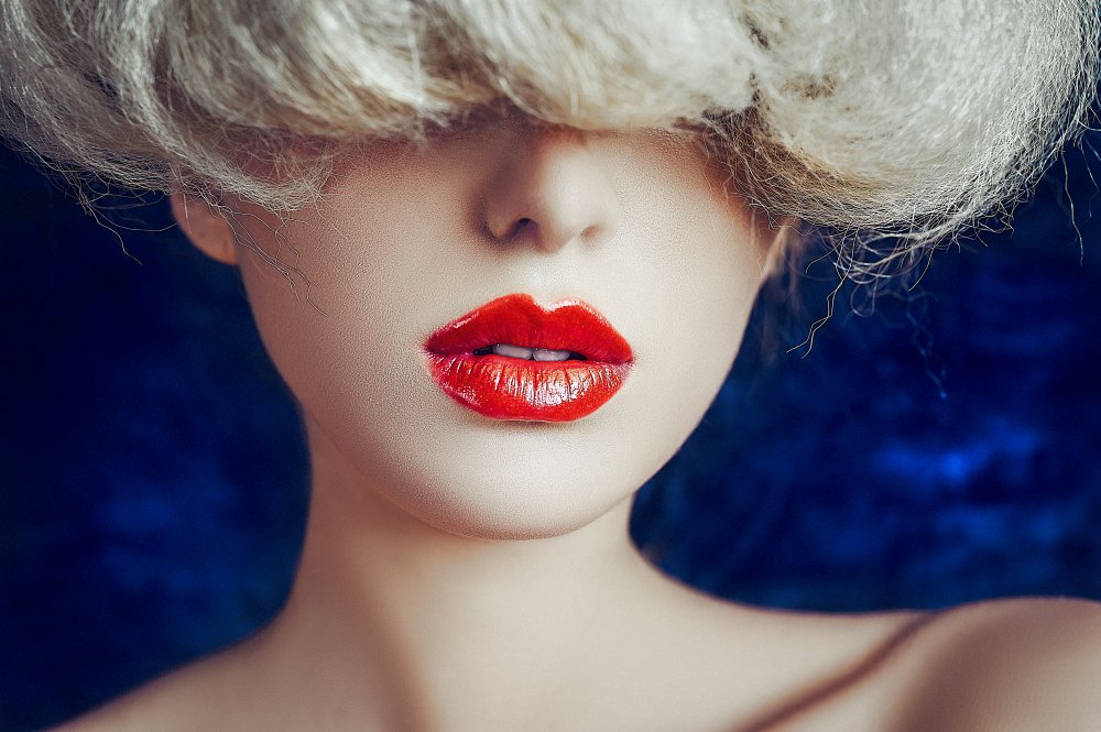 Red Lips von Ruslan Bolgov (Axe)