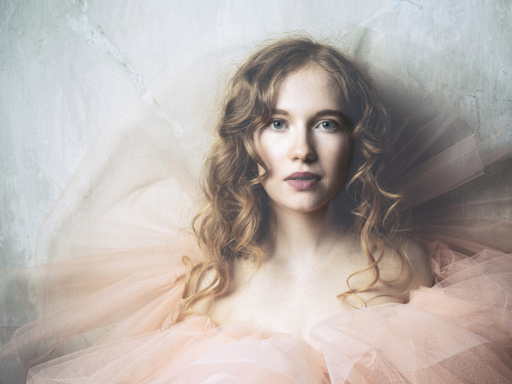 red hair and blue eyes von Ruth Franke