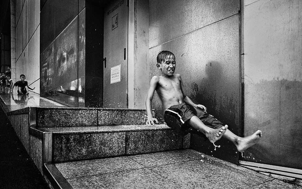 Hard landing von Sebastian Kisworo