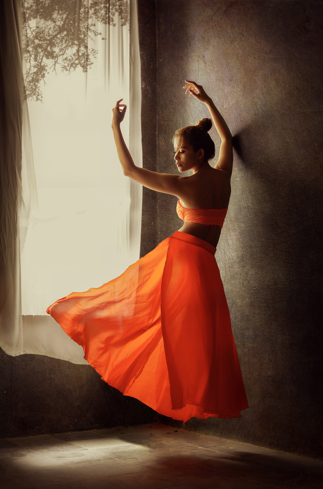 Dancer from the Past von Sebastian Kisworo